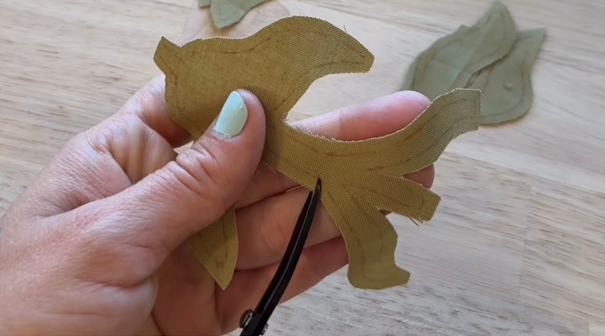 Scissors for bag making and leather